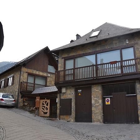 Era Borda Hotel Gausac Bagian luar foto